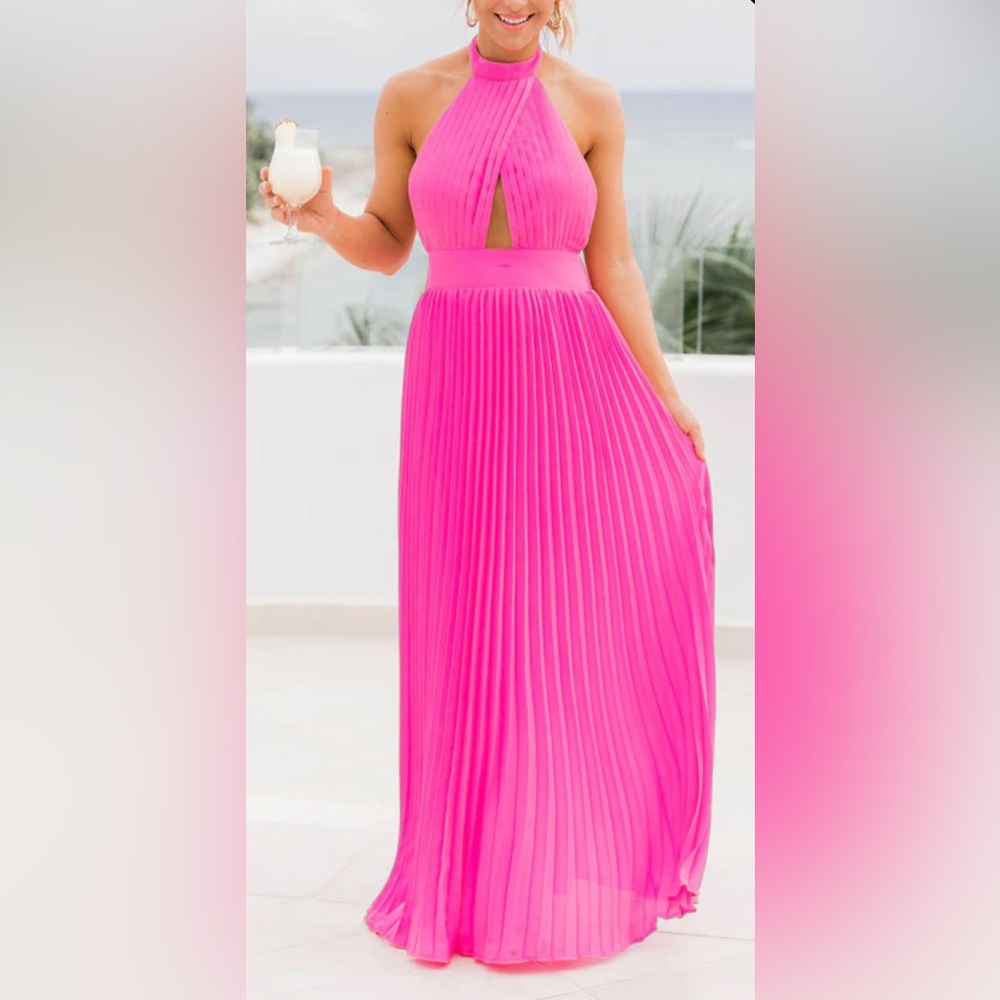 NWOT Pink lily SUNNY GLEAM PINK ACCORDION HALTER MAXI DRESS - Never worn
